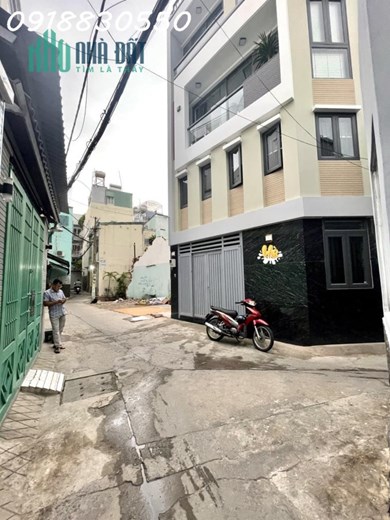Nhà lô góc Lê Quang Định, Bình Thạnh, 57m2, 3 tầng, nhỉnh 7 tỷ