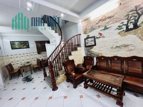 P. YÊN PHÚC, VĂN QUÁN, CHỦ TỰ XÂY, GẦN TRƯỜNG C1,2 VĂN YÊN 36M2 x 4T GIÁ 4 TỶ 25