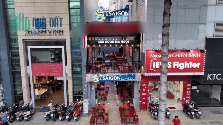 Mặt bằng 10x30 trệt lầu quận 1, quận 3, quận 10 Phù hợp làm nhà hàng quán nhậu, Cafe sân vườn - Giá