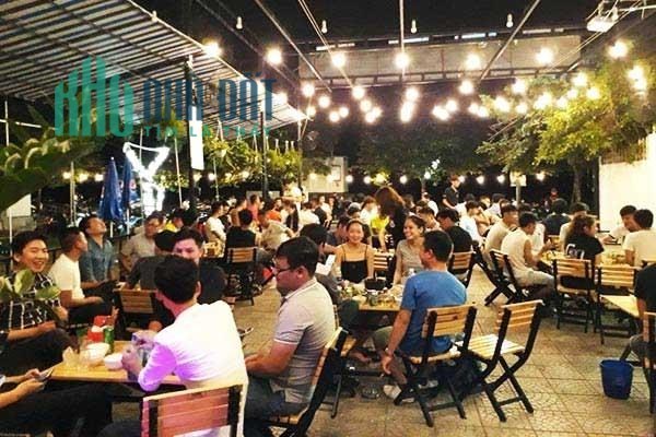Mặt bằng 10x30 trệt lầu quận 1, quận 3, quận 10 Phù hợp làm nhà hàng quán nhậu, Cafe sân vườn - Giá