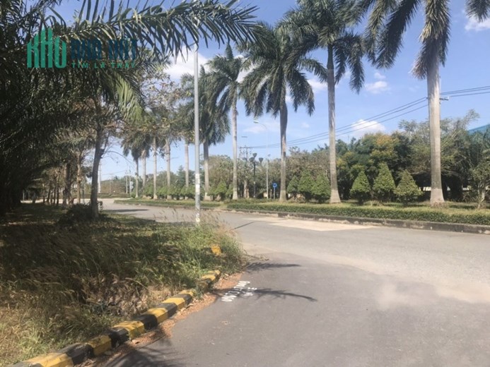 Cần Bán / cho thuê nhà xưởng 12.000 m2 KCN Nhơn Trạch 2, Đồng Nai
