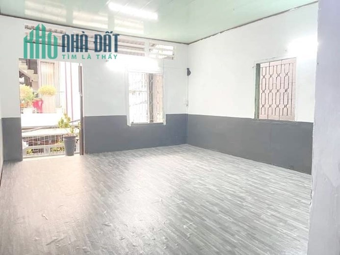 Cho thuê NNC hẻm 154 Âu Dương Lân P3Q8. Giá 8 triệu