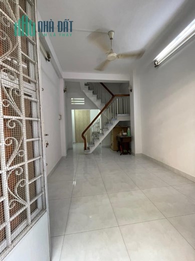 Cần bán gấp nhà Nguyễn Trọng Tuyền – Phường 15- Quận Phú Nhuận