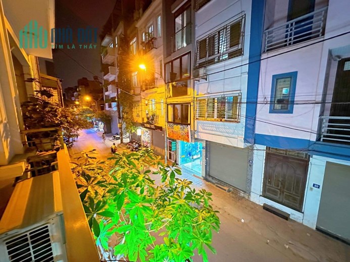 Hiếm!Nhà Mặt phố Chùa Quỳnh 33m2 x5Tầng,MT 4m, vỉa hè kinh doanh, giá 8,5 tỷ 0969693855.