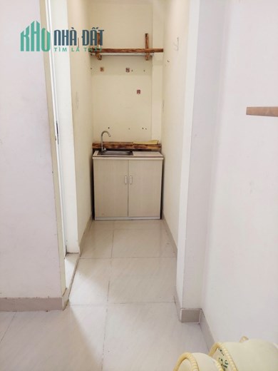 NHƯỢNG LẠI PHÒNG FULL NỘI THẤT MỚI GIÁ 3TR8 tại 95/14 Nguyễn Trãi, Phường Bến Thành, Quận 1