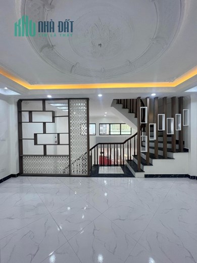 GẦN MẶT PHỐ - Ô TÔ SÁT NHÀ - NGŨ HIỆP - 40M - 4 TẦNG - MT 3.9M - CHỈ 2.7 TỶ - NHÀ MỚI KÍNH KOONG -