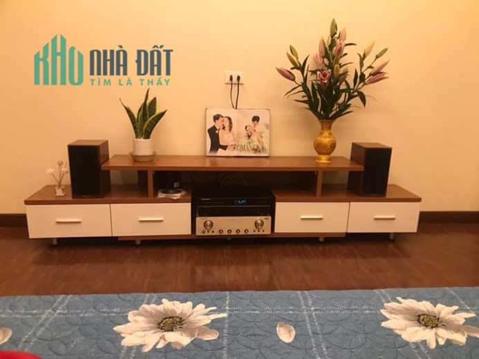 nhà đẹp 4 tầng lô góc 64m2  mt 5m thoáng giá chỉ 6 tỷ chẵn  tại ngõ 189 hoàng hoa thám oto tải chạy
