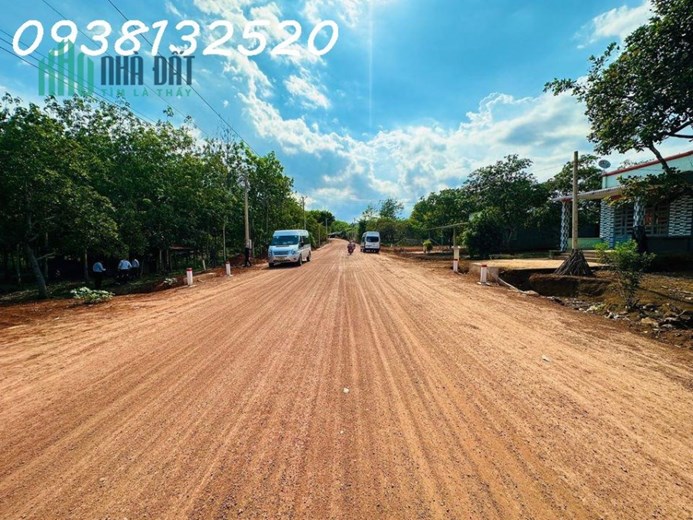 Bán Gấp lô đất Thổ Cư 1029M2 thích hợp xây trọ ngay cạnh sân bay, chợ lớn. Giá 405TR