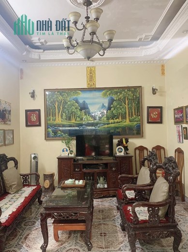 Biệt thự 275 Lạc Long Quân 95m x 5 tầng, mt: 10m

Giá chào: 10.7 thương lượng