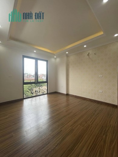 Bán Nhà 8 Tầng Thang Máy Phố Tôn Đức Thắng Đống Đa 50Tm - 8 T - MT 7.1 m - Giá 12.5 tỷ - Mặt Ngõ
