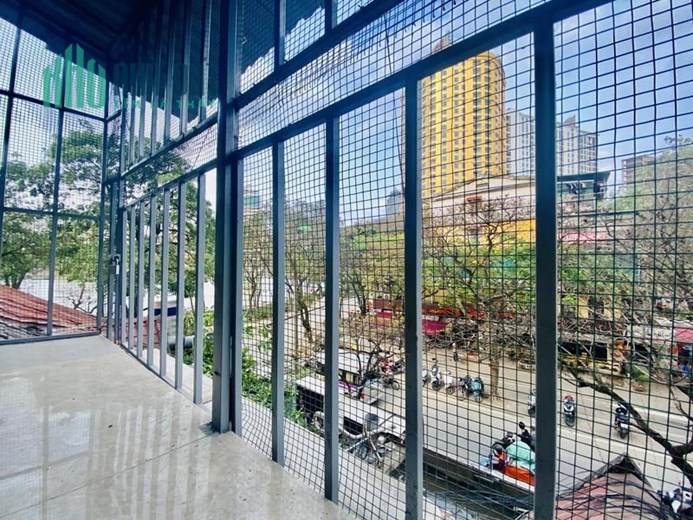 Chung Cư View Hồ Giảng Võ, 2 Phòng Ngủ, 68m2, Bán 2.92 Tỷ
