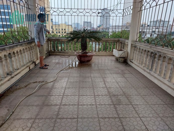 CHO THUÊ NHÀ NGUYÊN CĂN, KINH DOANH, VĂN PHÒNG, MẶT PHỐ, ĐÊ LA THÀNH, 88mx6T, 40 triệu.