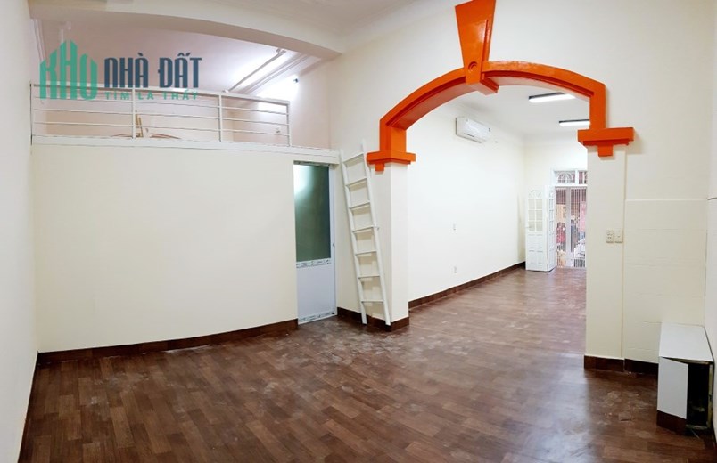 CHO THUÊ CỬA HÀNG NGÕ 2 NGUYỄN CHÁNH GIÁ 15TR KHÉP KÍN CÓ GÁC XÉP