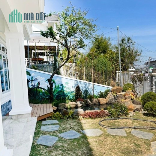 Bán biệt thự mặt đường chính Trần Quang Khải, Đà Lạt, 305m2, 33.5 tỷ, sân vườn tiểu cảnh