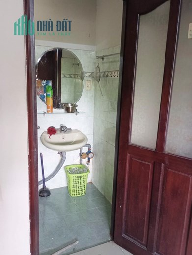 CHO THUÊ PHÒNG CÓ BAN CÔNG, 121A Hoàng Sa, phường Tân Định, Quận 1