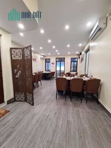 Bán Nhà Mặt Phố Giảng Võ Đống Đa 82m - 6  Tầng - MT 5.1m Giá 42 tỷ