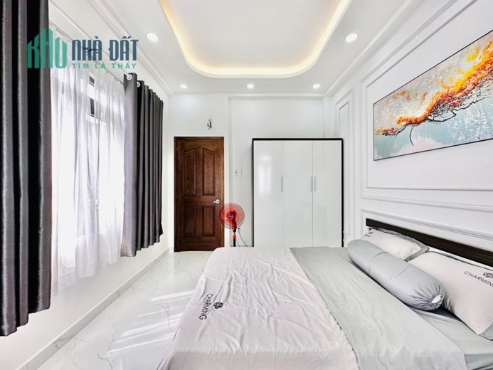 Cần bán gấp nhà!
Phan Xích Long - Phường 3- Phú Nhuân