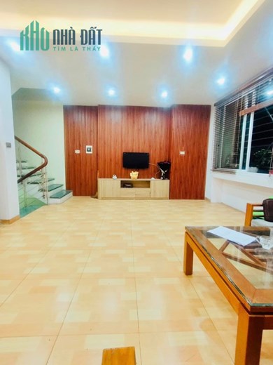 B.Á.N nhà gần BVĐK Hà Đông, phân lô ô tô vào nhà - 5 tầng, rộng 5.8m, chỉ hơn 5ty