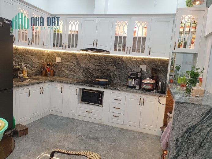 Chính Chủ Bán Nhà Mặt Phố Siêu Đẹp –Quận 2- 90m-5Tầng, TẶNG NỘI THẤT XỊN ĐẸP, Nhỉnh 10Tỷ