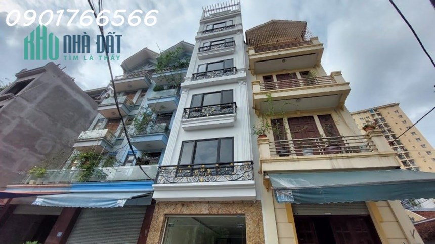 Phân Lô View Hồ, Nhà Đẹp Phố Nguyễn Ngọc Vũ, Quận Cầu Giấy, 64m x 7T, Giá 15 tỷ.
