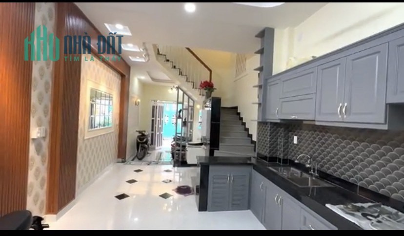 Chủ ngộp Bán nhà mới 4 tầng Nguyễn Chí Thanh Quận 11 45m2 HXH chỉ nhỉnh 7 tỷ