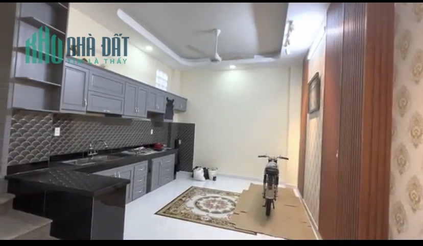Chủ ngộp Bán nhà mới 4 tầng Nguyễn Chí Thanh Quận 11 45m2 HXH chỉ nhỉnh 7 tỷ