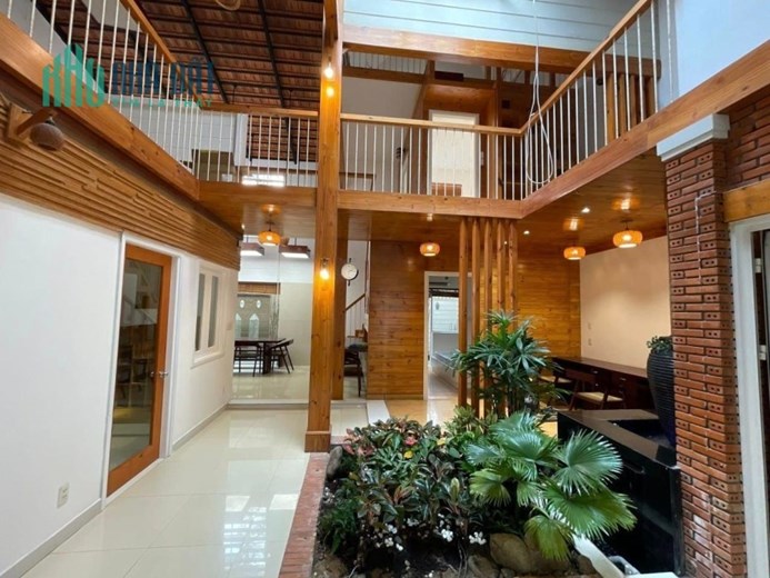 BÁN BIỆT THỰ gần HimLam Quận 7_ Ngang 10m, Có Sân vườn_ NHỈNH 26 Tỷ