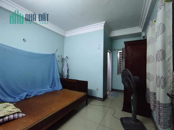 Bán đất tặng nhà C4 Nguyễn Văn Cừ, oto đỗ cửa, 56m giá 4 tỷ TL. LH: 0936123469