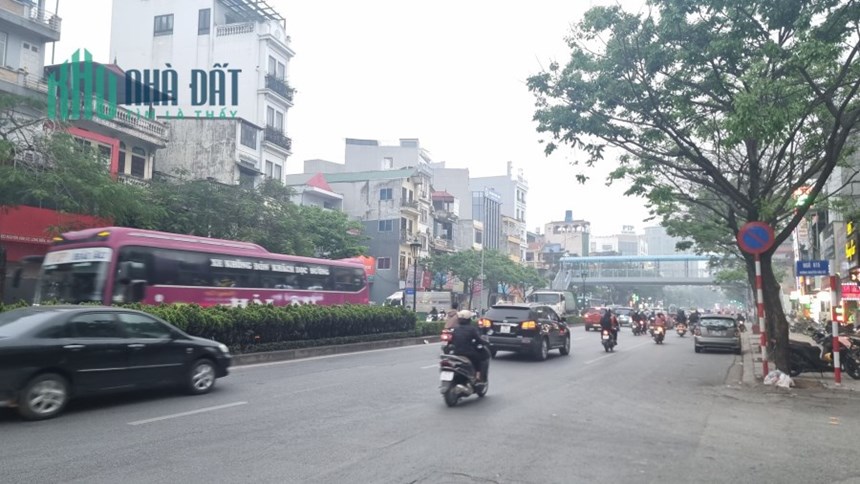 Bán đất tặng nhà C4 Nguyễn Văn Cừ, oto đỗ cửa, 56m giá 4 tỷ TL. LH: 0936123469