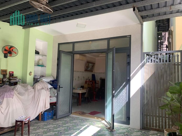 BÁN NHÀ ĐẤT Ngang 8,8m_ MẶT TIỀN đường số Quận 7_  CỰC RẺ  hơn 120tr/m2