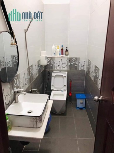 HƠN 5 TỶ CÓ NHÀ NGAY VÒNG XOAY PHÚ LÂM, 5 x 14M, 4 TẦNG