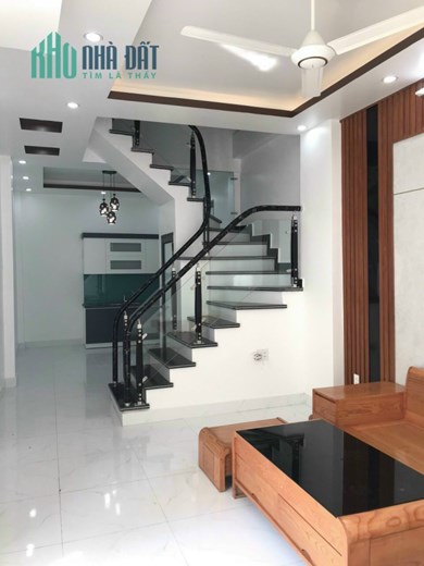 Bán nhà xây mới ngõ 66 Nguyễn Tường Loan, 60m 4 tầng, sân cổng riêng, GIÁ 2.29 tỉ