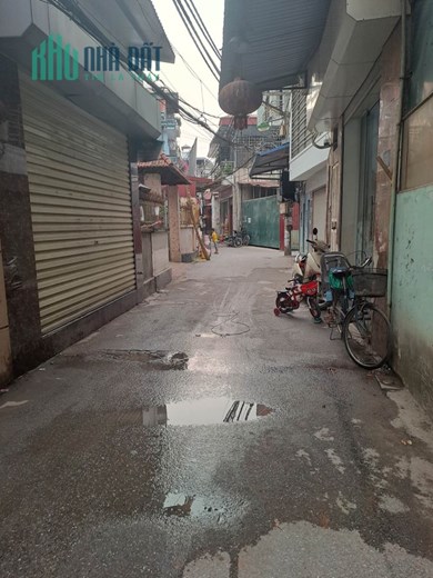 Cần bán nhà Ngọc Trục, Nam Từ Liêm, 50m2, 4 tầng, mt 4.2m, chỉ 2.85 tỷ.