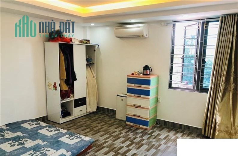 Bán nhà phố Khúc Thừa Dụ - Lê Chân, diện tích 65m 4 tầng, sân cổng, GIÁ 2.8 tỉ