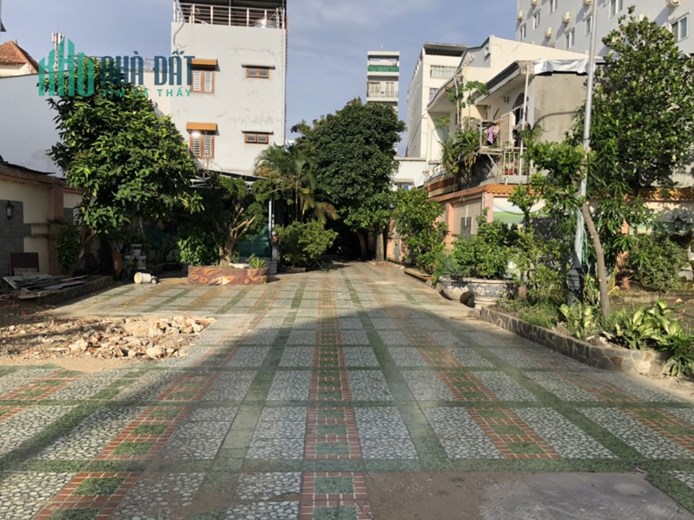 BÁN NHÀ MẶT TIỀN HUỲNH TẤN PHÁT, TÂN PHÚ QUẬN 7 - 1200M2