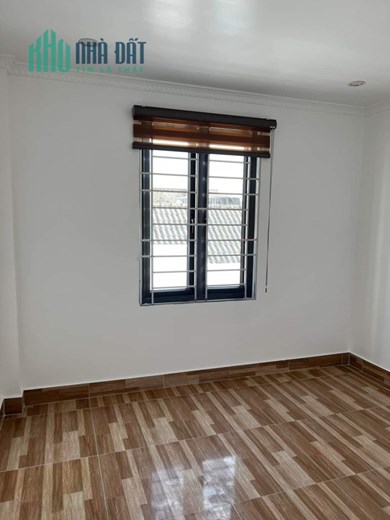 Bán nhà xây mới tinh 4 tầng - Phố Đông An - diện tích 40m, ngay sau mặt ngõ, GIÁ 3 tỉ