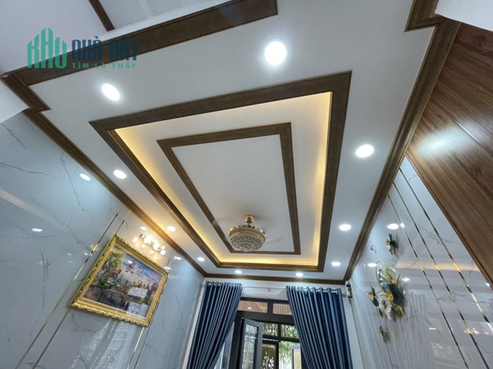 Bán nhà Nguyễn sỹ sách Tân Bình 5 lầu sân thượng