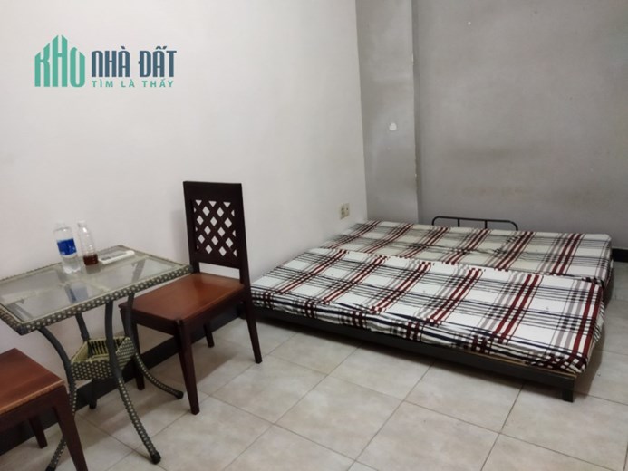 Phòng nữ 3tr 1 người free hết chi phí nước, giặt, gas, xe, wifi, rác.... Điện 3k5