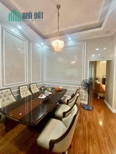 Bán nhà riêng Cự Lộc 120m 3 tầng 4 ngủ ngõ thông gần ô tô ở ngay nhỉnh 9 tỷ lh 09751242520