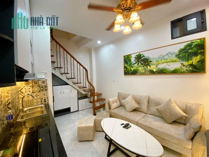 BÁN GẤP2.5 TỶ THANH XUÂN QUAN NHÂN HÀNG MINI NHỎ XUYNH Ở LUÔN Ô TÔ GẦN KIẾM ĐÂU RA LH O868468585