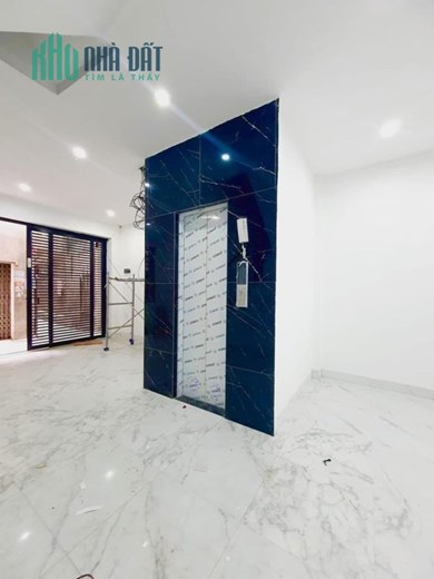 BÁN CCMN PHỐ TRUNG KÍNH VIP 20M OTO TRÁNH 52M2 x 7T THANG MÁY THU 55TR/THÁNG 11 PKK