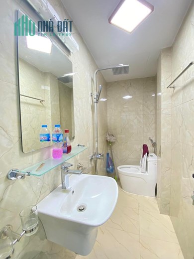 NHÀ PHỐ XUÂN ĐỈNH-GẦN ĐẠI SỨ QUÁN HÀN QUỐC-NGÕ TO RỘNG-33M2- CHỈ 4,2 TỶ
