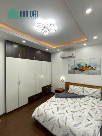 CẦN BÁN NHANH NHÀ NGUYỄN VĂN CỪ, DT 38M, 5T, 4 TỶ2, Ô TÔ ĐỖ CỔNG, NHÀ ĐẸP, NT SANG TRỌNG, Ở NGAY