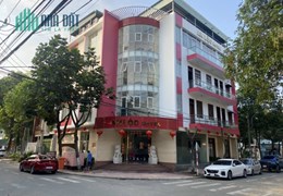 Bán Căn gốc Khách sạn 25 phòng cạnh Đại Học Bình Dương, ngay trung tâm Thủ Dầu Một giá 36 tỷ