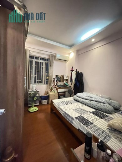 Hơn 1 Tỷ Hộ Khẩu Cầu Giấy Hà Nội. Chung Cư 2 Phòng Ngủ Phí Dịch Vụ Cực Rẻ. Chủ Cần Bán Nhanh