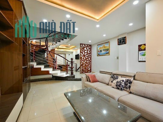 IY.Bán nhà HXH Trần Quang Diệu,P14,Q3. 4.5x14m,NH 4.9m.Giá chỉ 10.8 tỷ TL