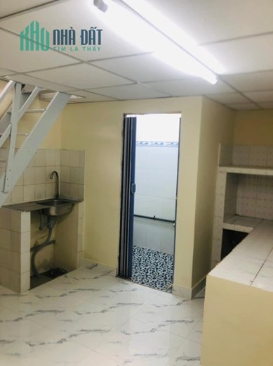 HẺM Ô TÔ NGỦ TRONG NHÀ NGAY SÁT MẶT TIỀN NGUYỄN SƠN - 51M2 - NGANG 4.4M - KHÔNG LG,QH