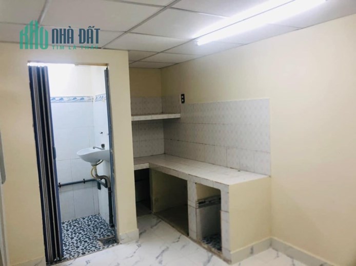 HẺM Ô TÔ NGỦ TRONG NHÀ NGAY SÁT MẶT TIỀN NGUYỄN SƠN - 51M2 - NGANG 4.4M - KHÔNG LG,QH
