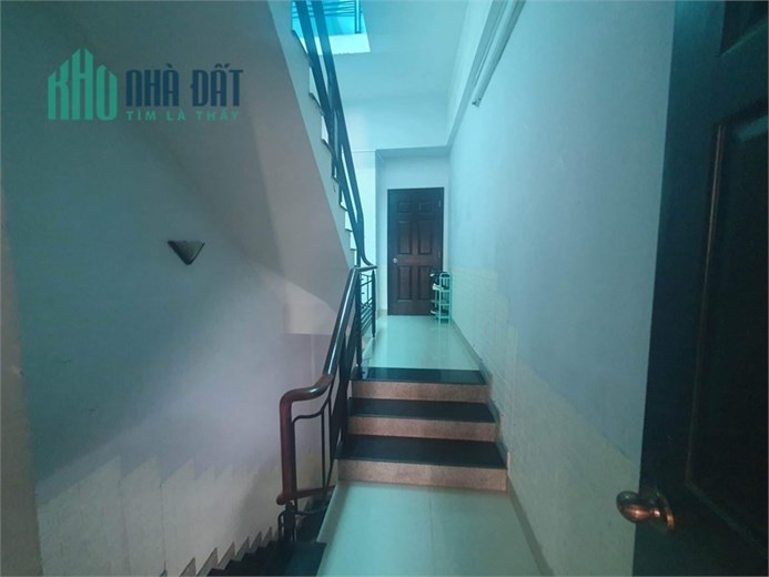 CHỈ CÁCH QUẬN 1, QUẬN 5 KHOẢNG 500M - TRUNG TÂM QUẬN 8- DT 125M2