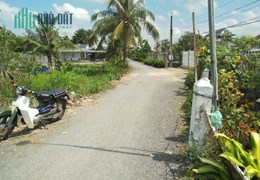 Chính chủ cần bán 468m2 đất mặt tiền đường nhựa gần chợ Xẻo Mát.